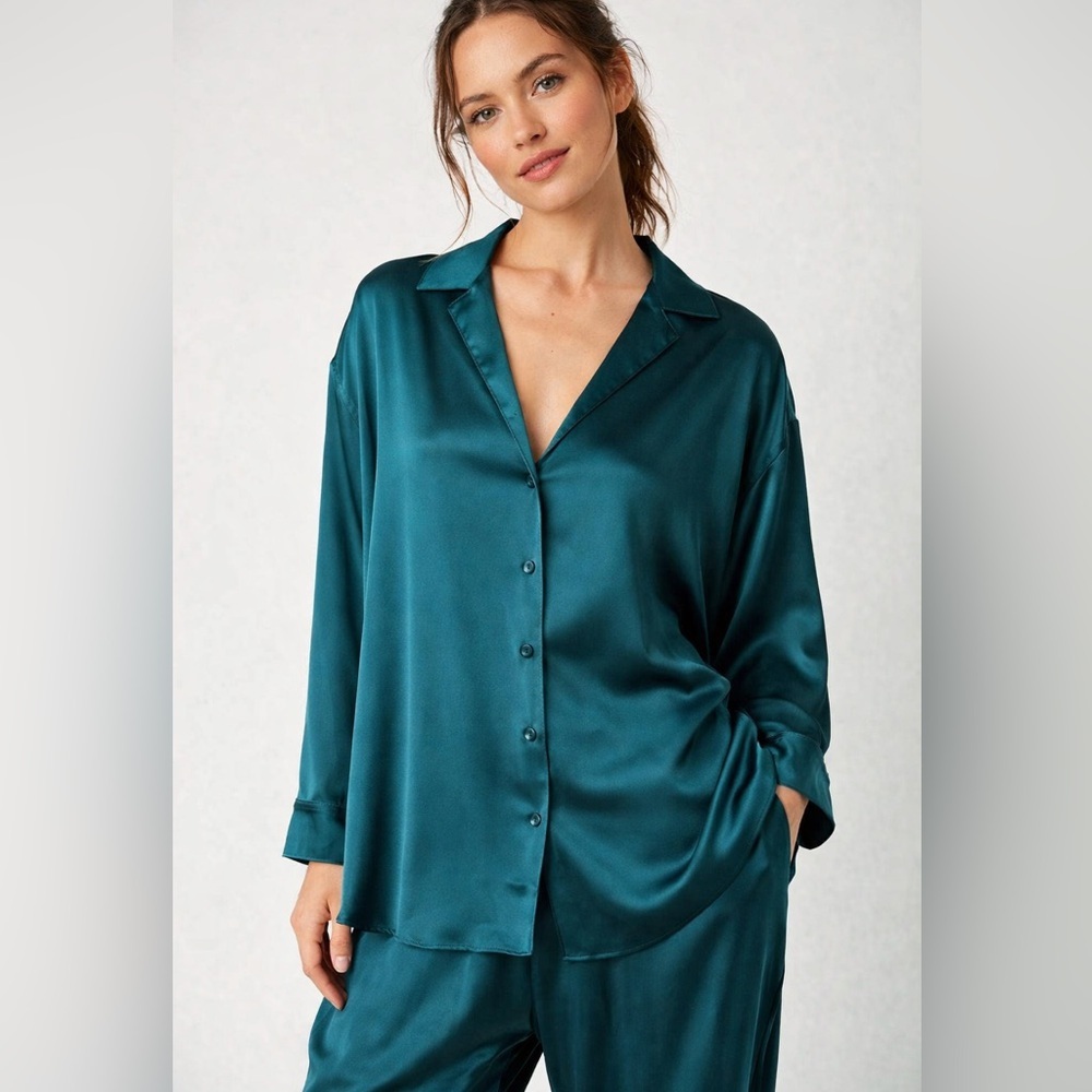 Free People Intimately Dreaming‎ Day Satin Shirt Size Small